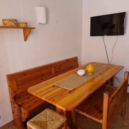 Bilocale Mediterraneo Lägenhet *